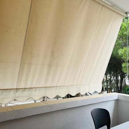 Ujvara 2 Otel Golem (Tirana)